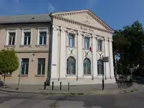 Nagyk�r�s, Geb�ude der Hauptpost am H�s�k Ter Platz (25.08.2019)