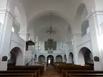 Mez�t�r, klassizistischer Innenraum der Reformierten Kirche (26.08.2019)