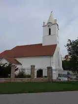 Samorin / Sommerein, reformierte Kirche, sp�tromanisch erbaut im 13. Jahrhundert (28.08.2019)