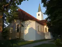 Bernolakovo / Lansch�tz, gotische St. Stefan Kirche, erbaut im 14. Jahrhundert (29.08.2019)