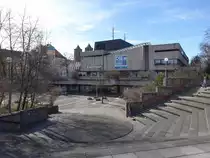 Memmingen, Westertorplatz mit Karstadt Kaufhaus und St. Josef Kirche (22.02.2020)