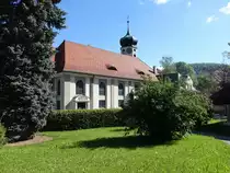 Lautlingen, kath. Pfarrkirche St. Johannes, erbaut 1913 mit barocken Turm von 1725 (21.05.2017)