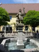 Gerolzhofen, St. Florian Brunnen in der R�gsh�fer Stra�e (28.05.2017)