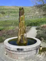 Achkarren, der Schneckenbergbrunnen am Ortsrand, M�rz 2020