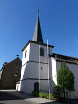 Hain, kath. Pfarrkirche St. �gidius, Chorturmkirche, Turm 17. Jahrhundert, Langhaus erbaut 1870 (28.05.2017)