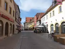 Volkach, historische Geb�ude in der Hauptstra�e (28.05.2017)