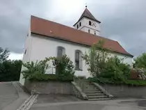 Mitterauerbach, kath. Pfarrkirche zu unseren lieben Frau, Saalkirche mit flachgedecktem Langhaus, n�rdlicher Chorflankenturm, Chor und Kirchturm erbaut um 1400, Langhaus von 1778 (04.06.2017)