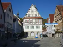 K�nzelsau, altes Rathaus, erbaut im 16. Jahrhundert (15.10.2017)