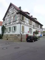 L�chgau, Fachwerkgeb�ude der alten Schule am Kirchplatz (24.06.2018)