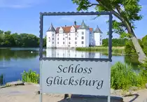 Schloss Gl�cksburg geh�rt heute zu den bedeutendsten Schloss�anlagen Europas.
Seit 1925 ist das Gl�cksburger Schloss als Schloss�museum der �ffentlichkeit zug�nglich. Die Renaissance�ausstattung der R�ume ist weitgehend erhalten geblieben. Aufnahme: 4. Juni 2020.