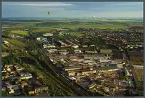 Luftaufnahme des ehemaligen SKET-Gel�ndes und des Stadtteils Hopfengarten in Magdeburg. (29.05.2020)
