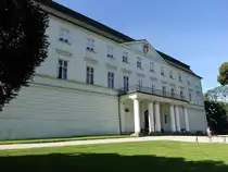 Hradec nad Moravici / Gr�tz, Schloss Gr�tz, erbaut 1796 im modernen Empirebaustil (02.08.2020)