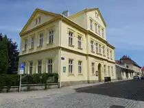 Valasske Mezirici / Wallachisch Meseritsch, Schulgeb�ude in der Komenskeho Stra�e (02.08.2020)