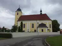 Osek nad Becvou / Ossek, Pfarrkirche zur Kreuzerh�hung, erbaut bis 1791 (03.08.2020)