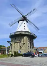 Die M�hle Amanda ist eine Windm�hle in Kappeln an der Schlei. Sie ist mit 32 Metern die h�chste Holl�nderm�hle in Schleswig-Holstein. Neben der Windm�hle befindet sich ein S�gewerk, das heute als �working Museum� von den Kappelner Werkst�tten betrieben wird. Aufnahme: 12. August 2020.