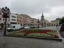Kromeriz / Kremsier, Rathaus und Laubenh�user am Velke Namesti (04.08.2020)