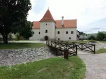 Partizanske, Wasserburg in der �imonovianska Stra�e (05.08.2020)