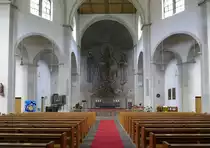 Todtnau, Blick zum Altar in der Kirche St.Johannes der T�ufer, Juli 2020