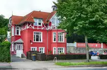 Das Rote Haus an der Ballastbr�cke in Flensburg beherbergt das Mariencaf�. Aufnahme: 15. Juli 2020.