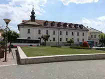 Brezno / Bries, Piaristenkirche und Kloster am Stefanikovo Namesti (07.08.2020)