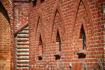 Ausschnitt der Staftmauer von Lębork (Lauenburg) in Hinterpommern. Aufnahme: 19. August 2020.
