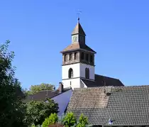 Binzen, Blick �ber die D�cher des Ortes zum Turm der Laurentiuskirche, Sept.2020