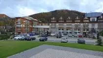 Zakopane, Hotel Grand Nosalowy Dwur in der Oswalda Balzera Stra�e (02.09.2020)