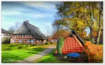 Heimathausgel�nde in Fintel Kreis Rotenburg/W�mme Heiderandgebiet. Im Vordergrund das historische und voll funktionsf�hige Backhaus, wir schauen auf die R�ckseite. Hinter der Kamera befindet sich unter anderem noch eine Remise und ein Treppenspeicher. November 2020. 