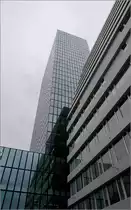 Moderne Architektur in Basel -

Das 'Rosental Nexxt' von Morger + Dettli Architekten und das Messehochhaus. Auch daran waren die selben Architekten beteiligt.

09.03.2019 (M)