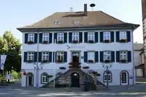 M�hlenbach, das Rathaus des ca. 1700 Einwohner z�hlenden staatlich anerkannten Erholungsortes in einem Seitental des Kinzigtales im mittleren Schwarzwald, Juni 2020