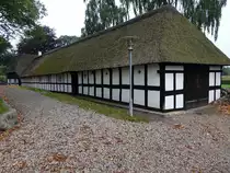 Rimso, strohgedeckter Pfarrhof aus Fachwerk, erbaut 1593 (24.09.2020)