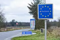 Die Staatsgrenze zwischen Deutschland und D�nemark in Pebersmark. Das Foto ist in Bramstedtlund (Kreis Nordfriesland) aufgenommen. Aufnahme: 4. Januar 2021.
