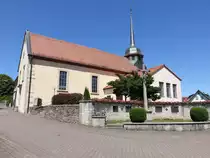 Kothen, Pfarrkirche St. Matth�us am Kirchberg, erbaut 1753 (08.07.2018)