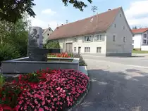 Bochingen, Kreuzbrunnen in der Balinger Stra�e (19.08.2018)