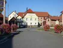 Burgellern, Fachwerkh�user am Kirchplatz (14.10.2018)