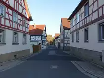 Hendungen, Fachwerkh�user in der Hauptstra�e (15.10.2018)