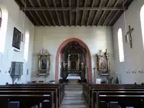 Mainberg, Innenraum der kath. Pfarrkirche St. Michael, sp�tgotische Kanzel und Taufstein von 1528 (15.10.2018)