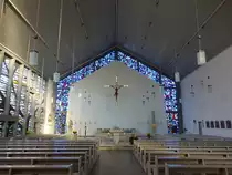 W�lfershausen, Innenraum der St. Vitus Kirche, erbaut von 1962 bis 1963 durch den Architekten Erwin van Aaken (15.10.2018)