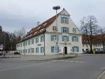 Aulendorf, Sparkasse und Schlossbrauerei in der Hauptstra�e (05.04.2021)