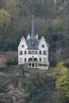 Eine alte Villa bei Remagen, so gesehen Mitte April 2021.