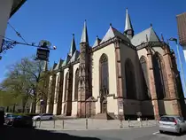 FRIEDBERG/HESSEN- EV. STADTKIRCHE

Ein m�chtiger Kirchenbau f�r eine Stadt dieser Gr��e,in dem sich der wirtschaftliche und politische Aufstieg der kleinen Stadt selten eindrucksvoll widerspiegelt....
Nachdem MARTIN LUTHER im April 1521 auf der R�ckreise vom WORMSER REICHSTAG ( Hier stehe ich,ich kann nicht anders,Gott helfe mir,Amen... ) hier in Friedberg �bernachtet hatte,
wandte sich in den n�chsten Jahren die Bev�lkerung immer mehr seiner Lehre zu.....hier am26.4.2021.....