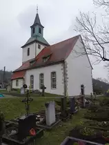 Obert�rkheim, evangelische Petruskirche, Kirchturm 13. Jahrhundert, Chor 15. Jahrhundert, Langhaus 18. Jahrhundert (03.02.2019)
