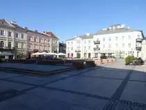 Piotrkow Trybunalski / Petrikau, H�user am Rynek Platz (14.06.2021)
