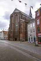 Der Dom zu Hadersleben (d�nisch: Haderslev Domkirke), gilt als sch�nste gotische Kirche D�nemarks. Der 22 Meter hohe Chor wird durch vier Strebeb�gen gest�tzt, dem einzigen erhaltenen gotischen Strebewerk des Landes. 1922 wurde die Kirche Bischofskirche des neu geschaffenen Bistums Hadersleben in Nordschleswig. Aufnahme: 5. Mai 2021.