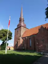 Nysted, evangelische Stadtkirche, gotisches Langhaus erbaut um 1300, Westturm von 1649, Langhaus 1782 verl�ngert (18.07.2021)