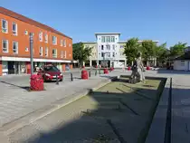 Faxe, Brunnen und H�user am Kirketorvet (19.07.2021)