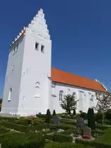 Fanefjord, evangelische Kirche, erbaut im sp�ten 13. Jahrhundert (19.07.2021)
