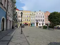 Swidnica / Schweidnitz, H�user und Neptunbrunnen am Rynek Platz (11.09.2021)