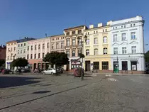 Zabkowice Slaskie / Frankenstein, H�userzeile am Rynek Platz (12.09.2021)