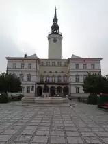 Strzelce Opolskie / Gro� Strehlitz, Rathaus am Rynek Platz, erbaut von 1844 bis 1846 (13.09.2021)